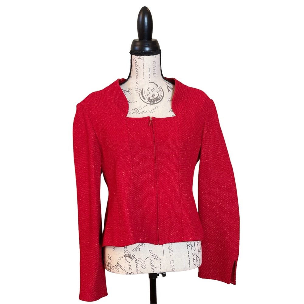 St. John cropped jacket. Excellent condition!